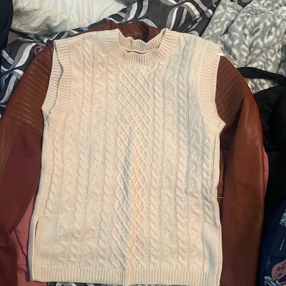 moon & madison knit sweater top vest